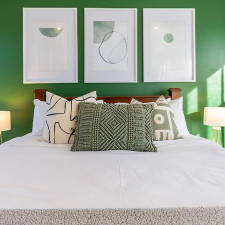 Gorgeous In Green - 2 Bed Central Oasis W/King Bed Christchurch Exteriér fotografie