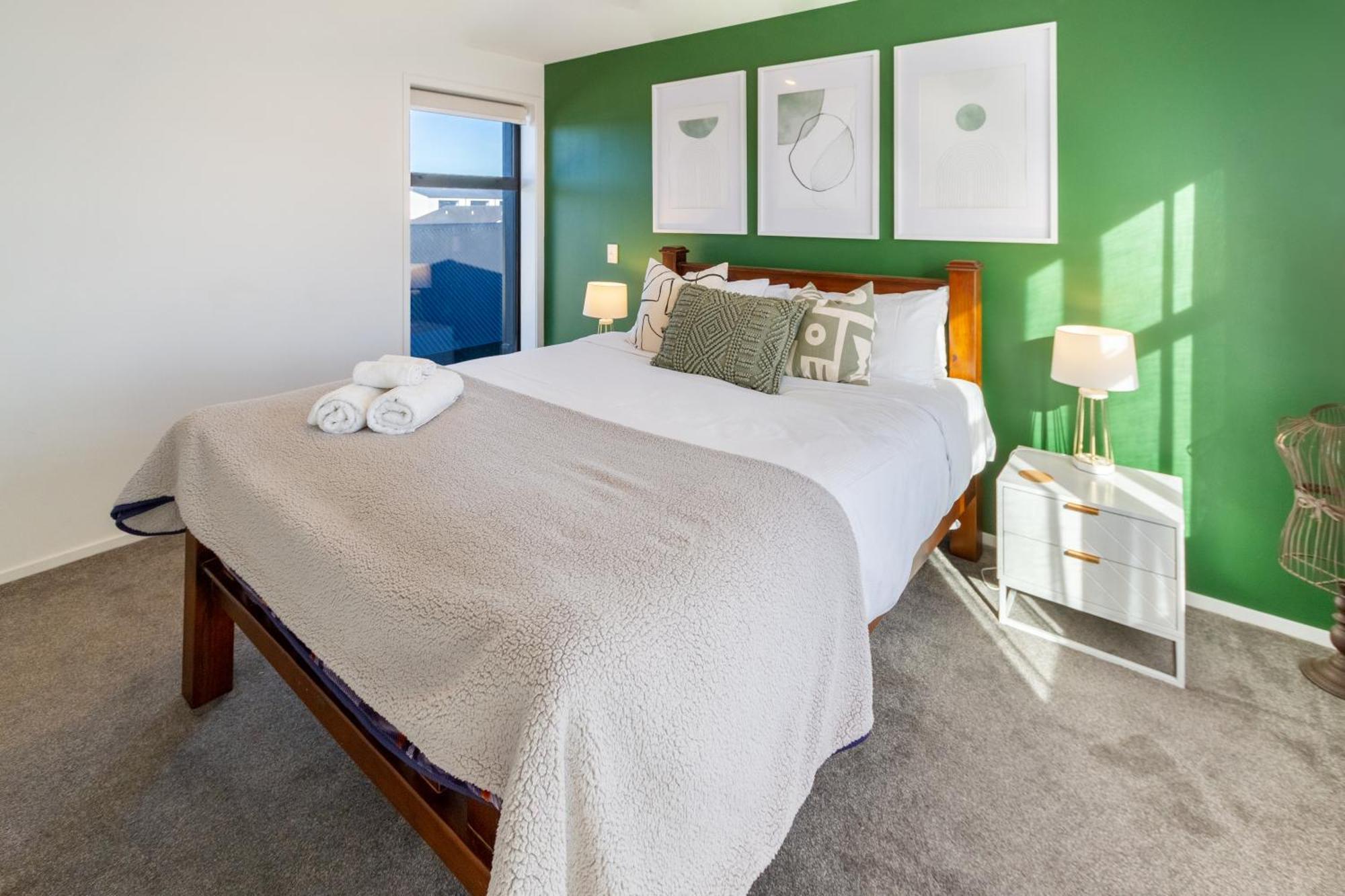 Gorgeous In Green - 2 Bed Central Oasis W/King Bed Christchurch Exteriér fotografie