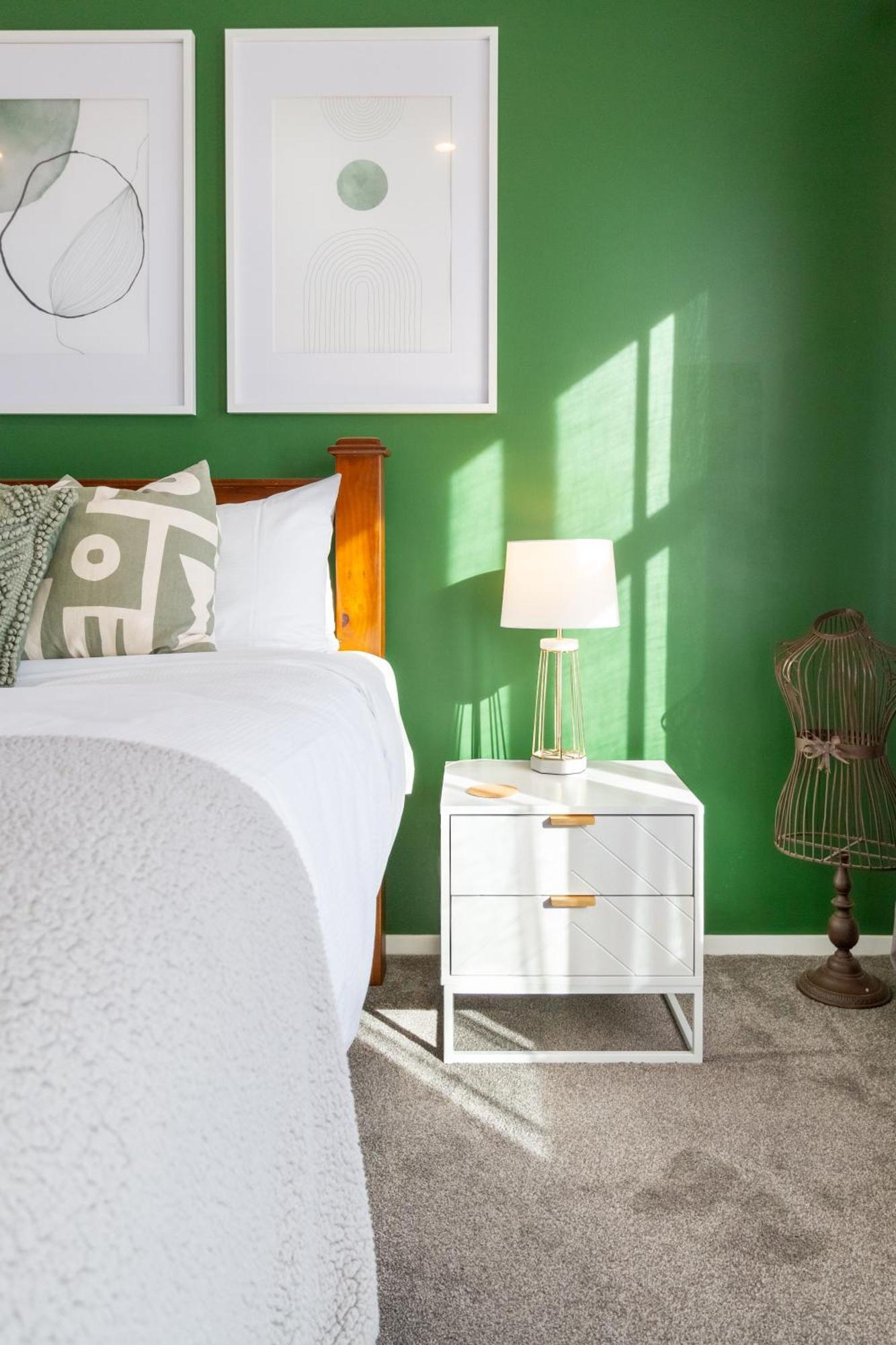 Gorgeous In Green - 2 Bed Central Oasis W/King Bed Christchurch Exteriér fotografie