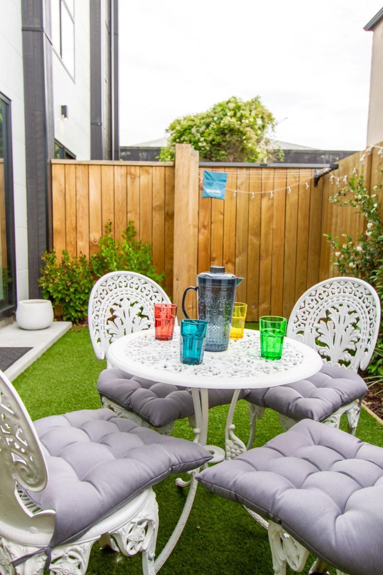Gorgeous In Green - 2 Bed Central Oasis W/King Bed Christchurch Exteriér fotografie