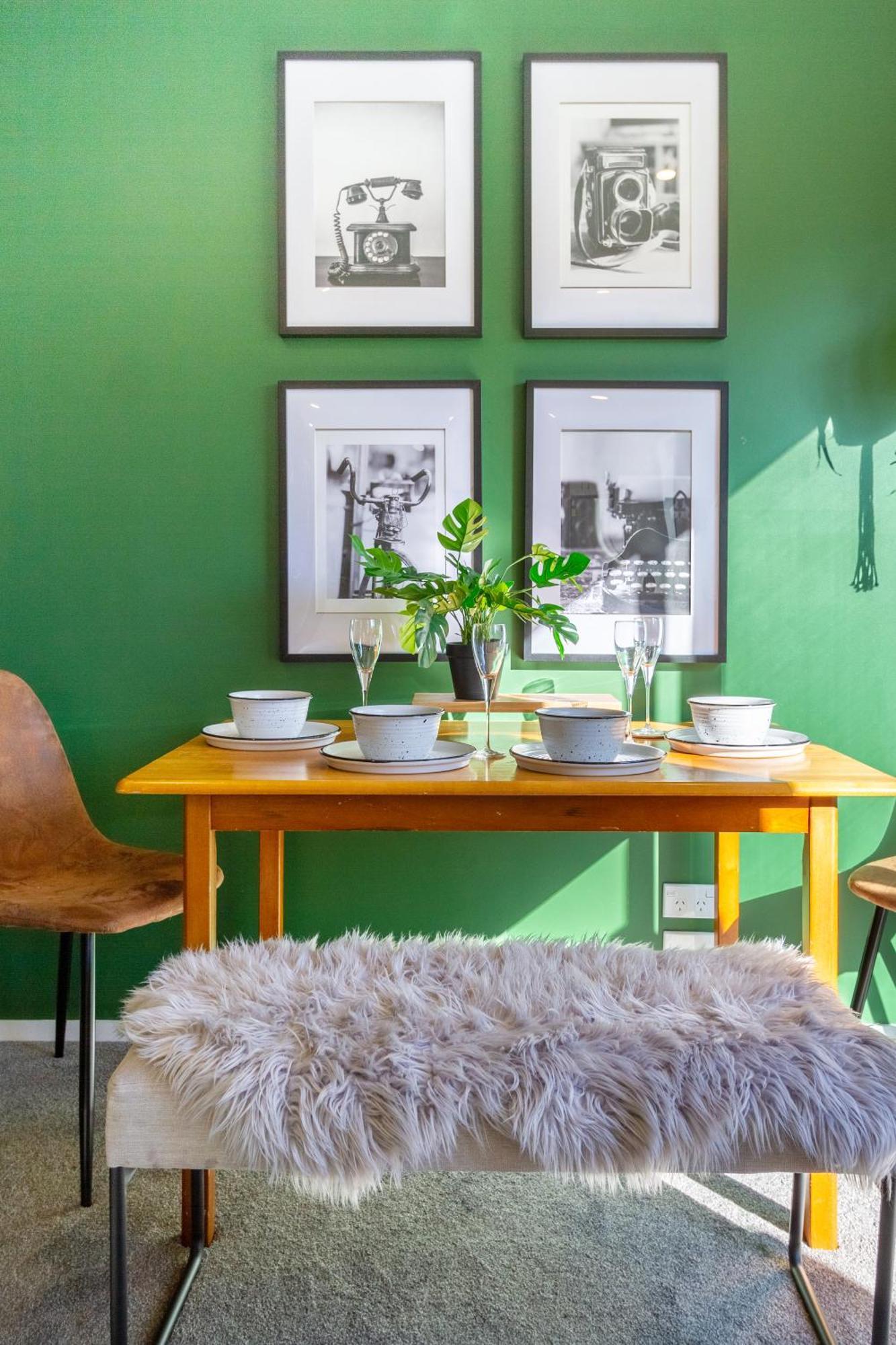 Gorgeous In Green - 2 Bed Central Oasis W/King Bed Christchurch Exteriér fotografie